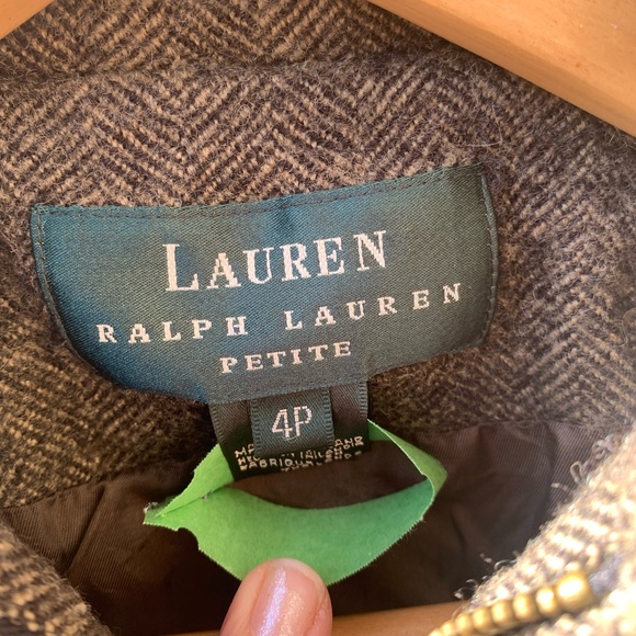 Lauren Ralph Lauren Petite chevron zipper jacket size 4P (more like a 2P) - Picture 3 of 15